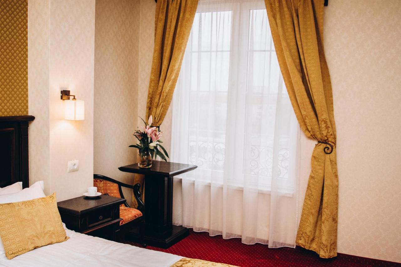 Hotel Novera ทิมิชัวรา ภายนอก รูปภาพ